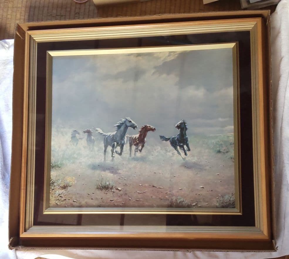 新品　額　F10　ガラス　送料込み　エンジ　臙脂色　額縁