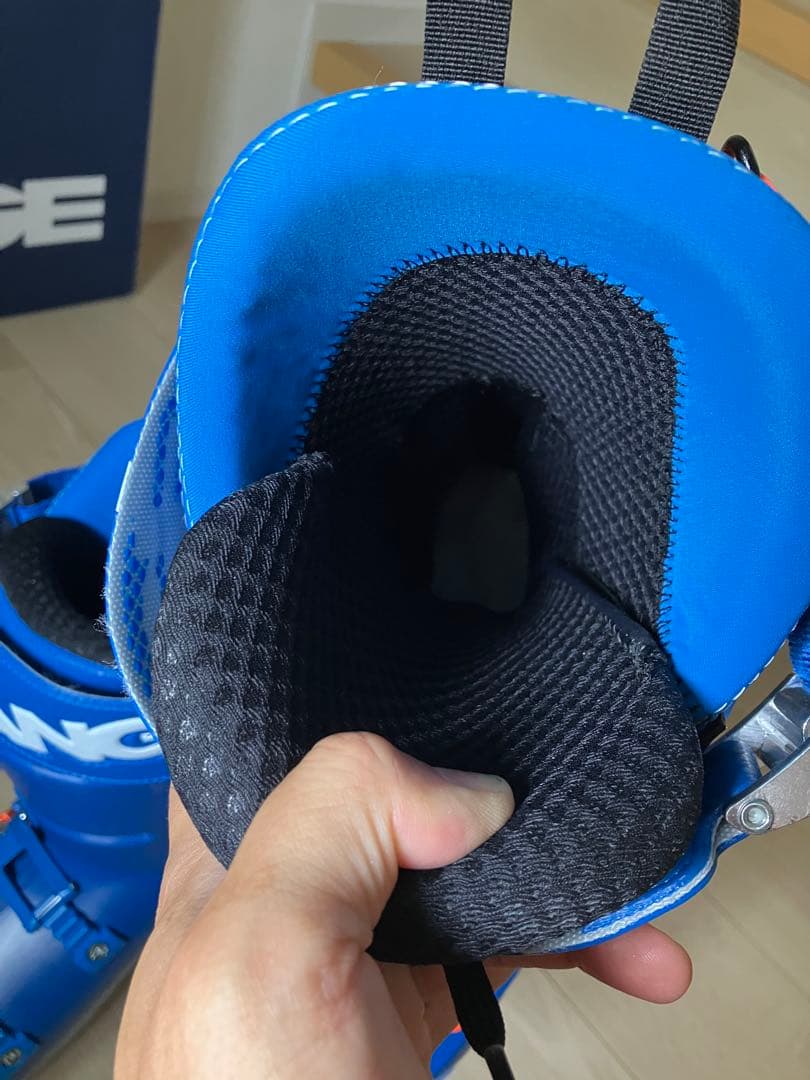 LANGE RS WORLD CUP スキーブーツ使用6日　美品