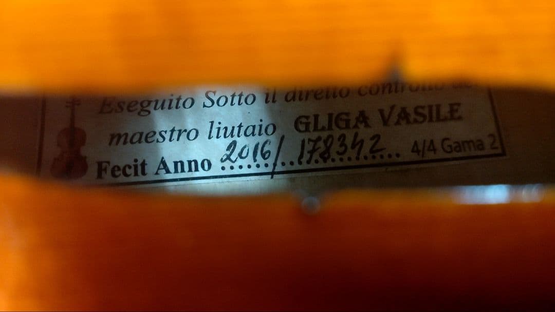 ルーマニア製　GLIGA Vasile 　GamaⅡ　バイオリン　4/4