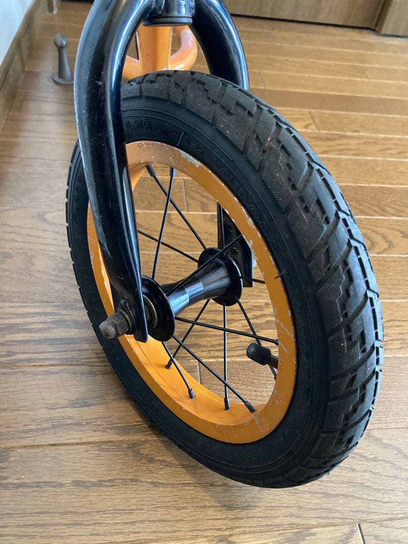 ストライダー カスタム車｜レース用タイヤ＆カスタムハンドル