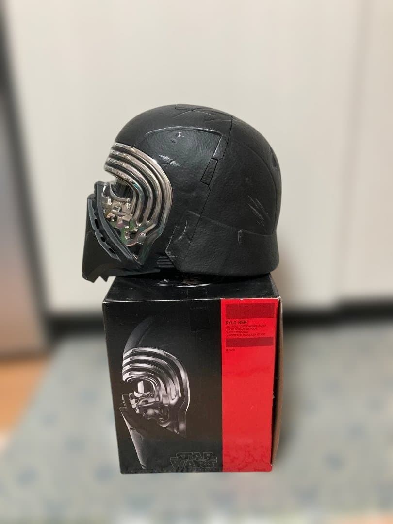 ハズブロ STAR WARS ブラックシリーズ カイロ・レン ボイスチェンジャー