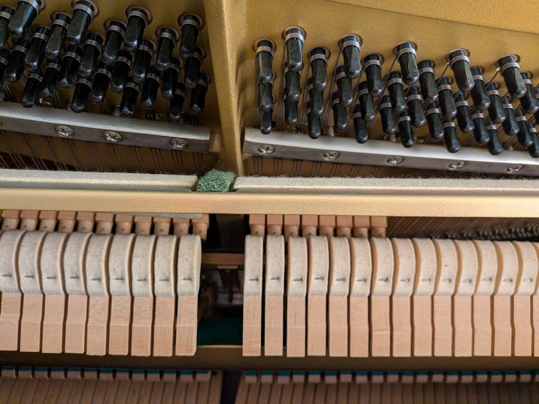 YAMAHA 鍵盤数88 黒ピアノ 椅子付き