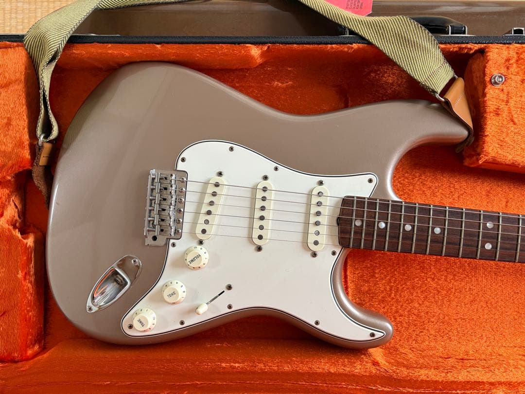 Fender American Vintage 1965 ストラトキャスター