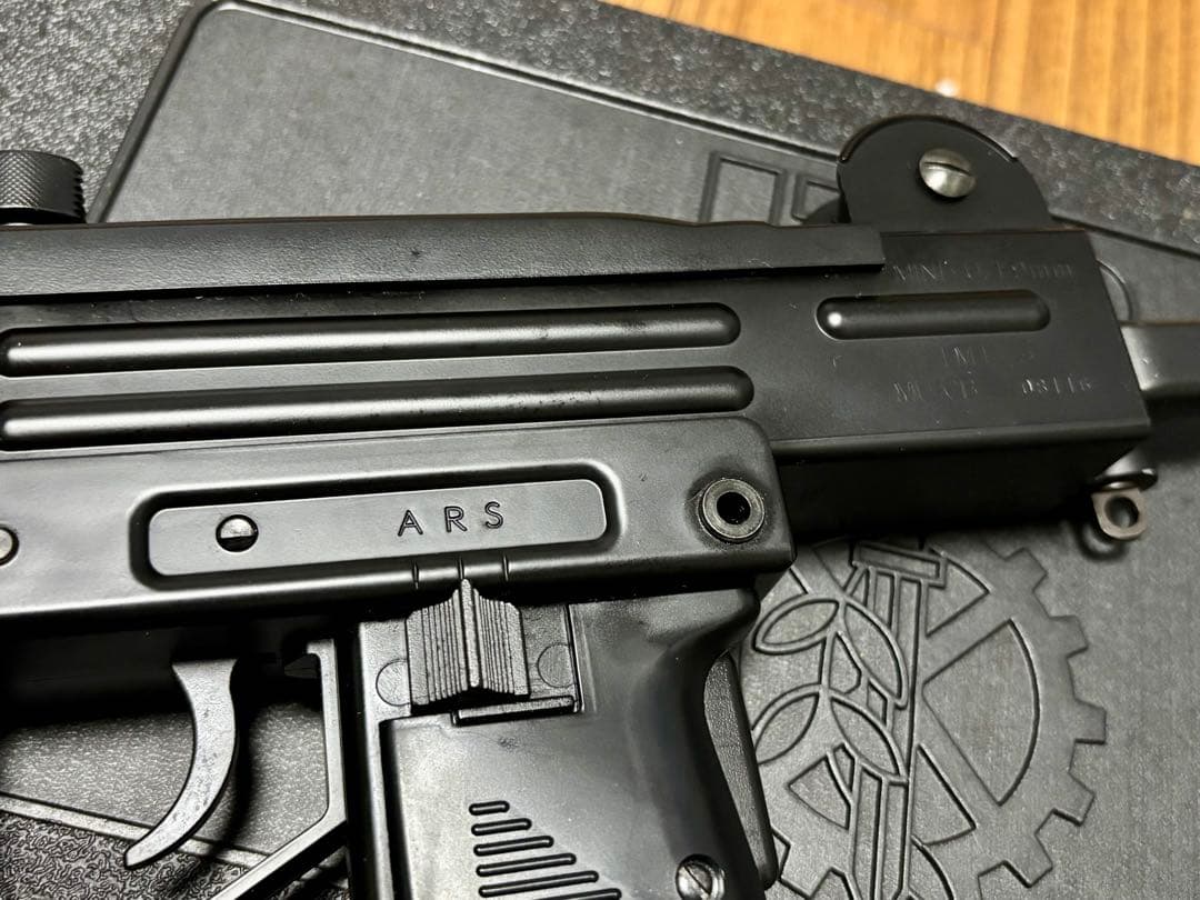 ト*コ様 wa mini uzi ガスブローバック　マガジン3個付き