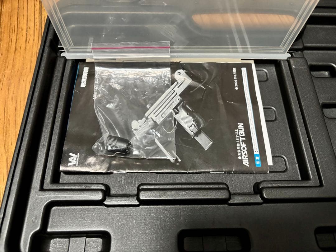 ト*コ様 wa mini uzi ガスブローバック　マガジン3個付き