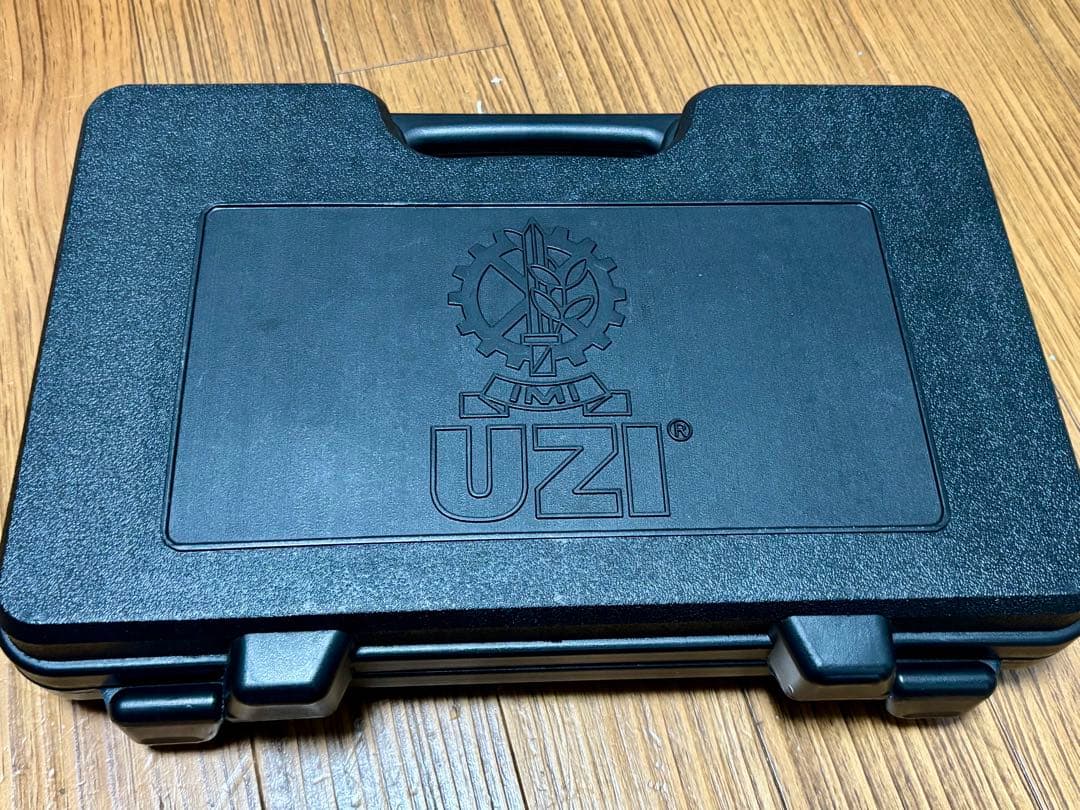 ト*コ様 wa mini uzi ガスブローバック　マガジン3個付き