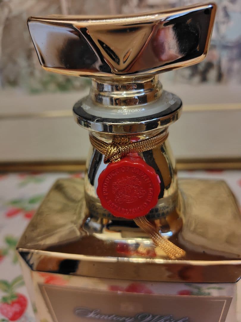 美品　サントリー　ローヤル　古酒　ゴールドラベル　干支　羊　モデル　記念ボトル