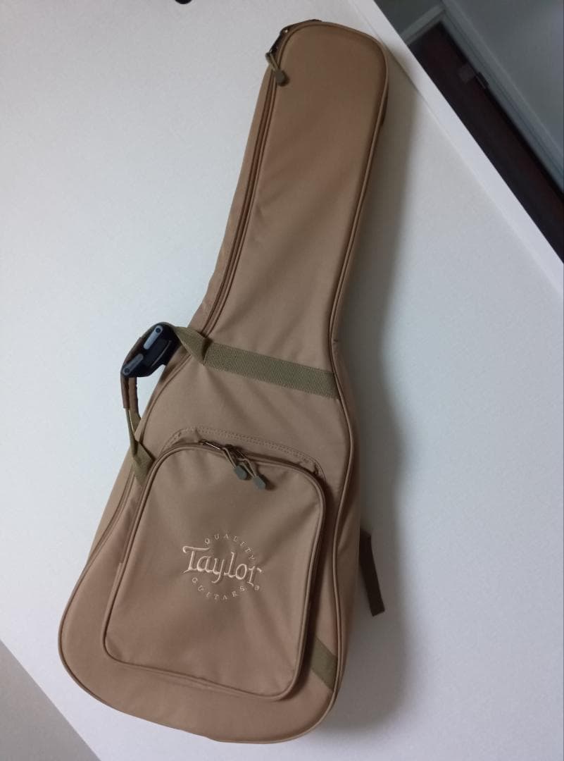 Taylor 114ce ／エレアコ ／ Gig Bag Case付