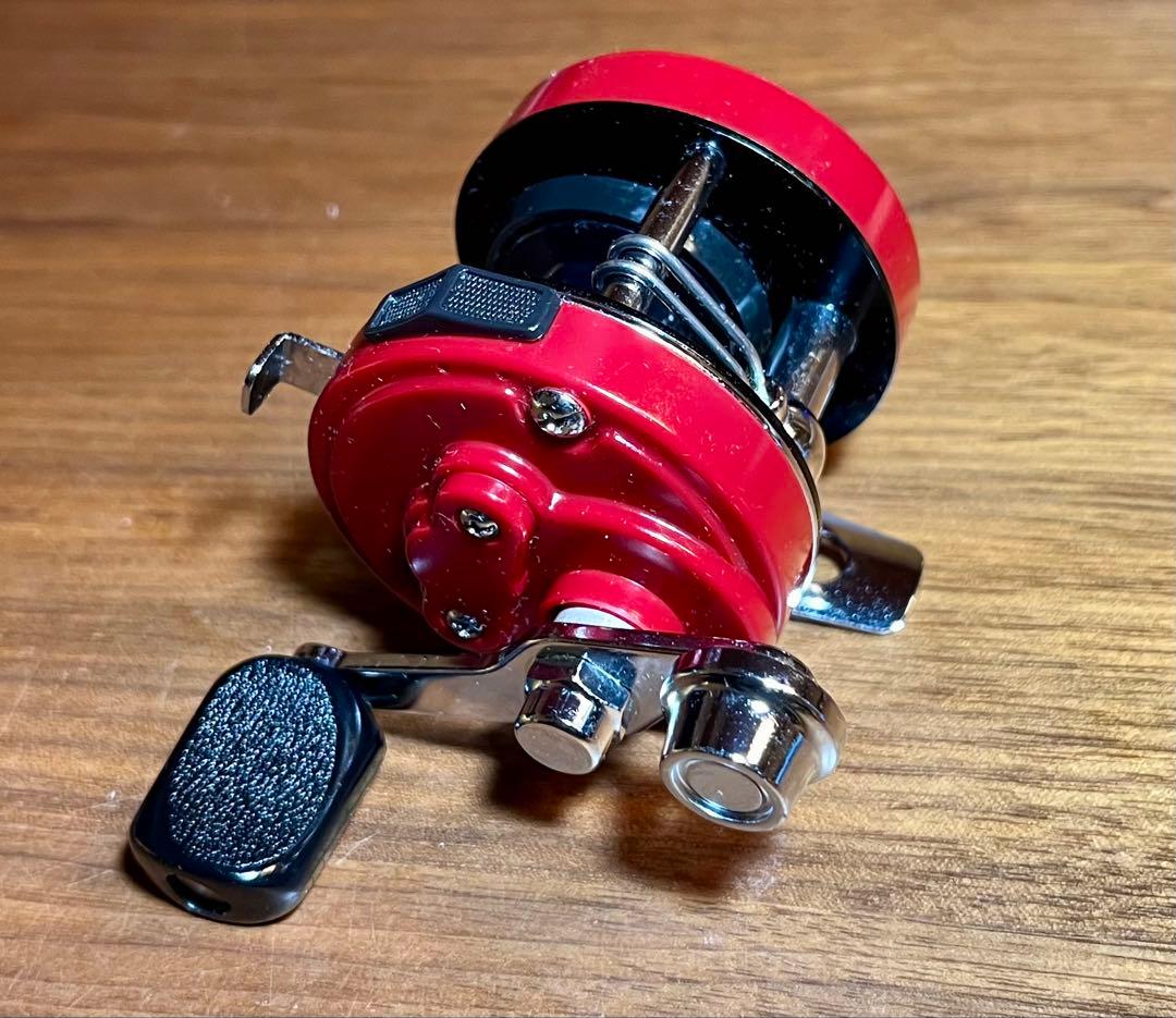 超美品！ ビンテージ　Daiwa ダイワ　ミリオネア　ST-1000