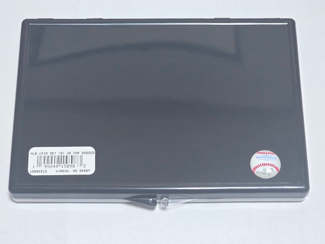 み*こ様 2025MLB LAドジャース WS優勝記念ピン5個セット①