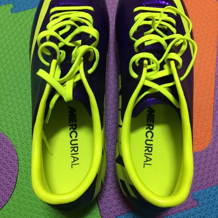 新品未使用ナイキスパイク