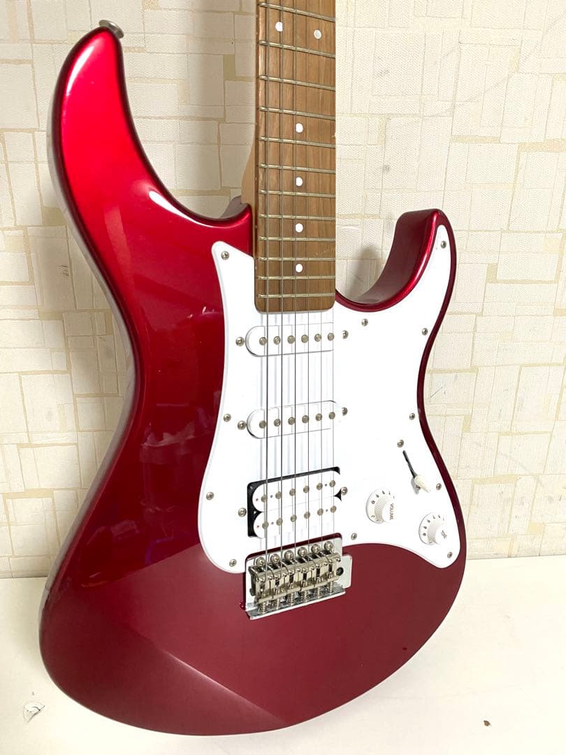 YAMAHA ヤマハ パシフィカ レッド エレキギター