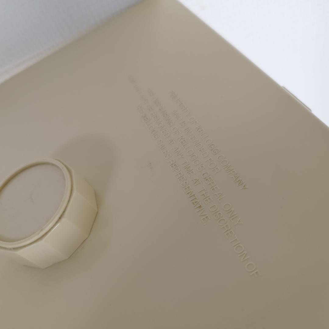 ケロッグシリアルディスペンサー ディスプレイ 世田谷ベース アメリア h693