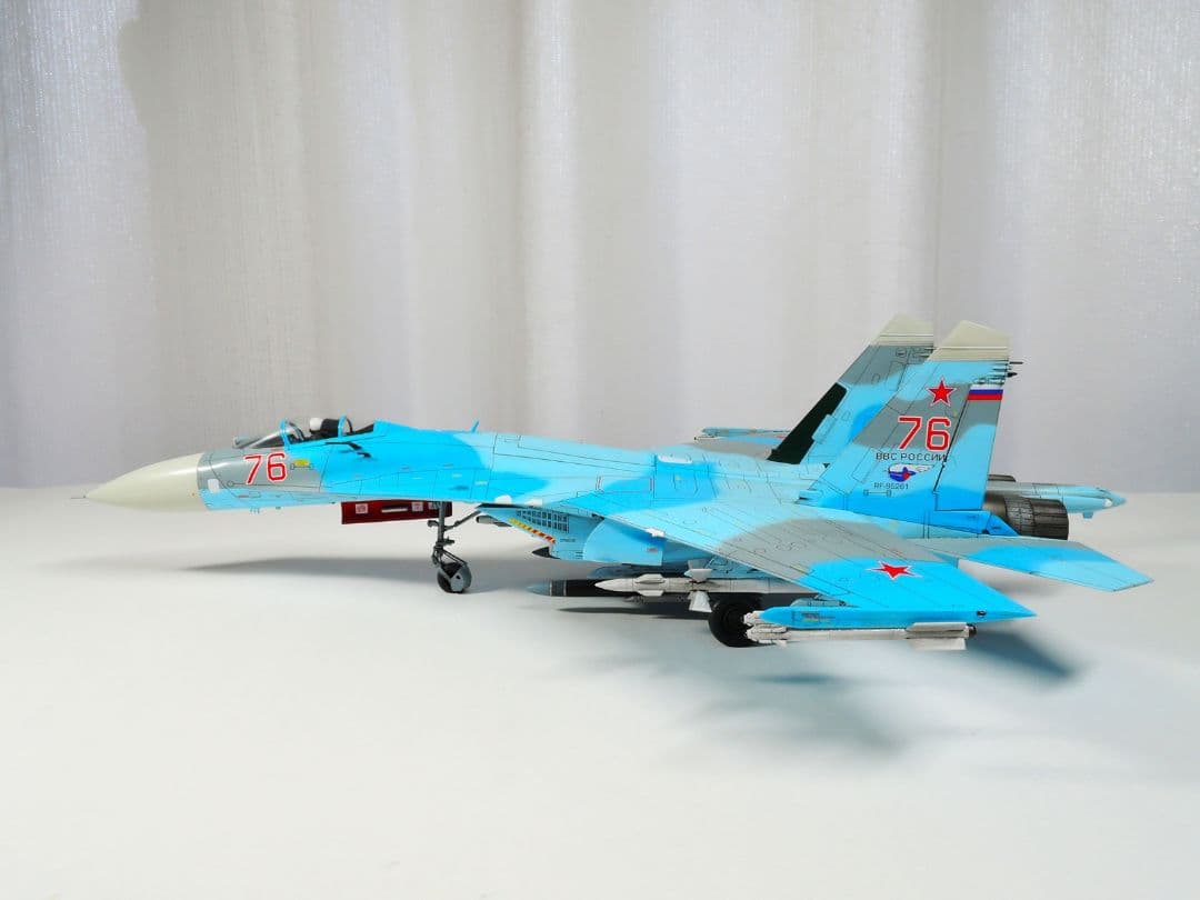 【プラモデル完成品】プラッツ 1/72 Su-27SM フランカーB