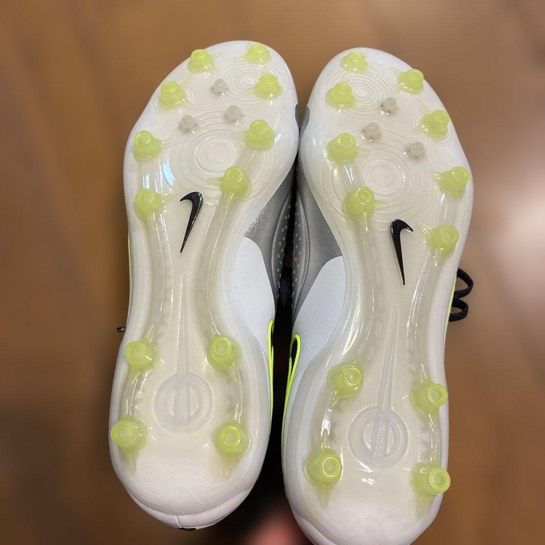 ナイキ サッカースパイク 10エリート AG-PRO ティエンポ 24.5 新品