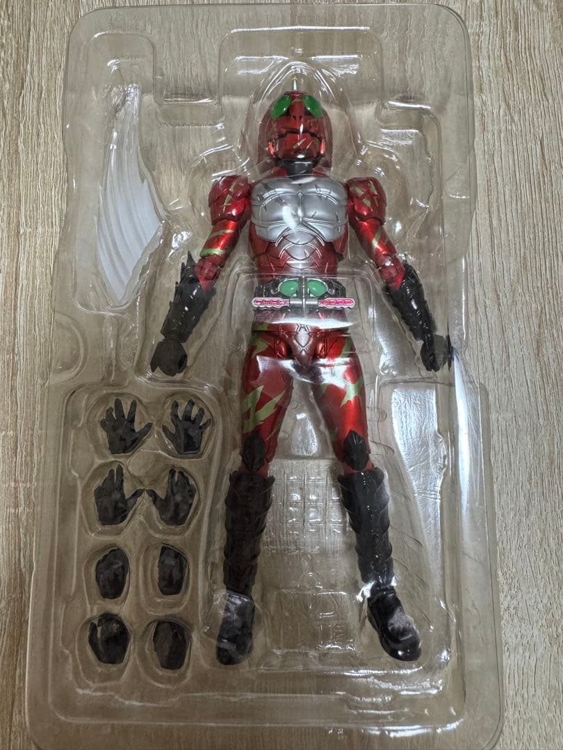 フィギュアーツ 仮面ライダーアマゾンアルファ