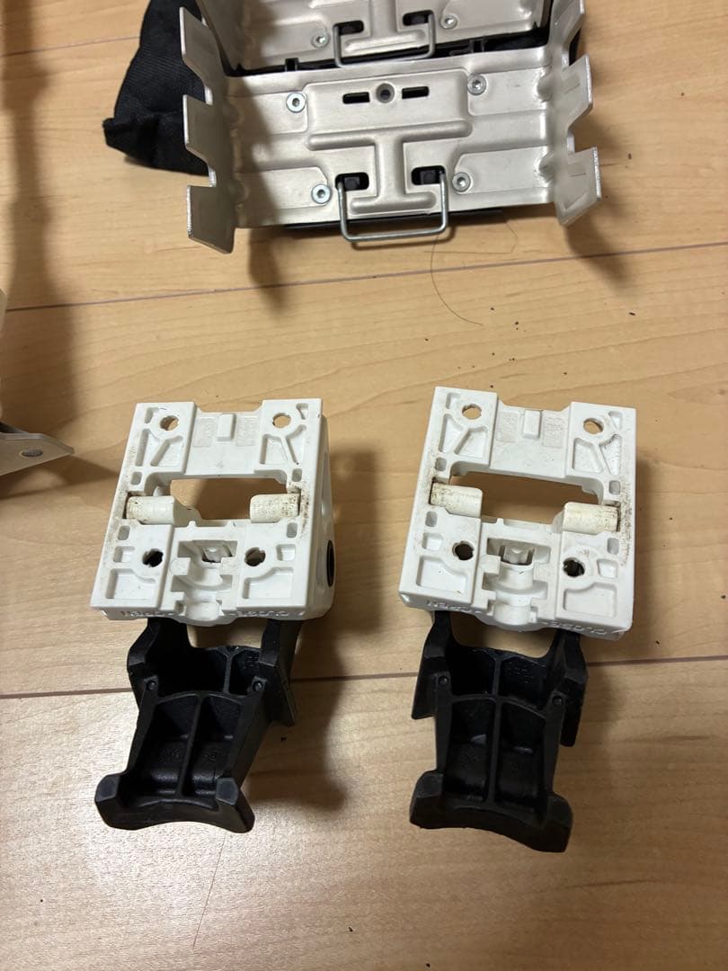 スキー ビンディング　Tyrolia Ambition12 スキーアイゼン付き