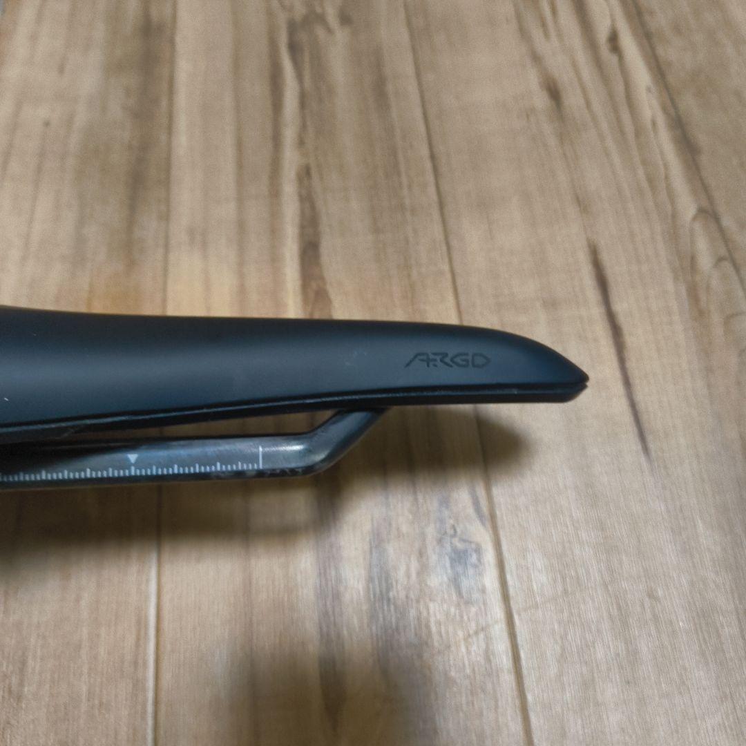 FIZIKE Vento Argo R1サドル　カーボンレール 140mm 美品