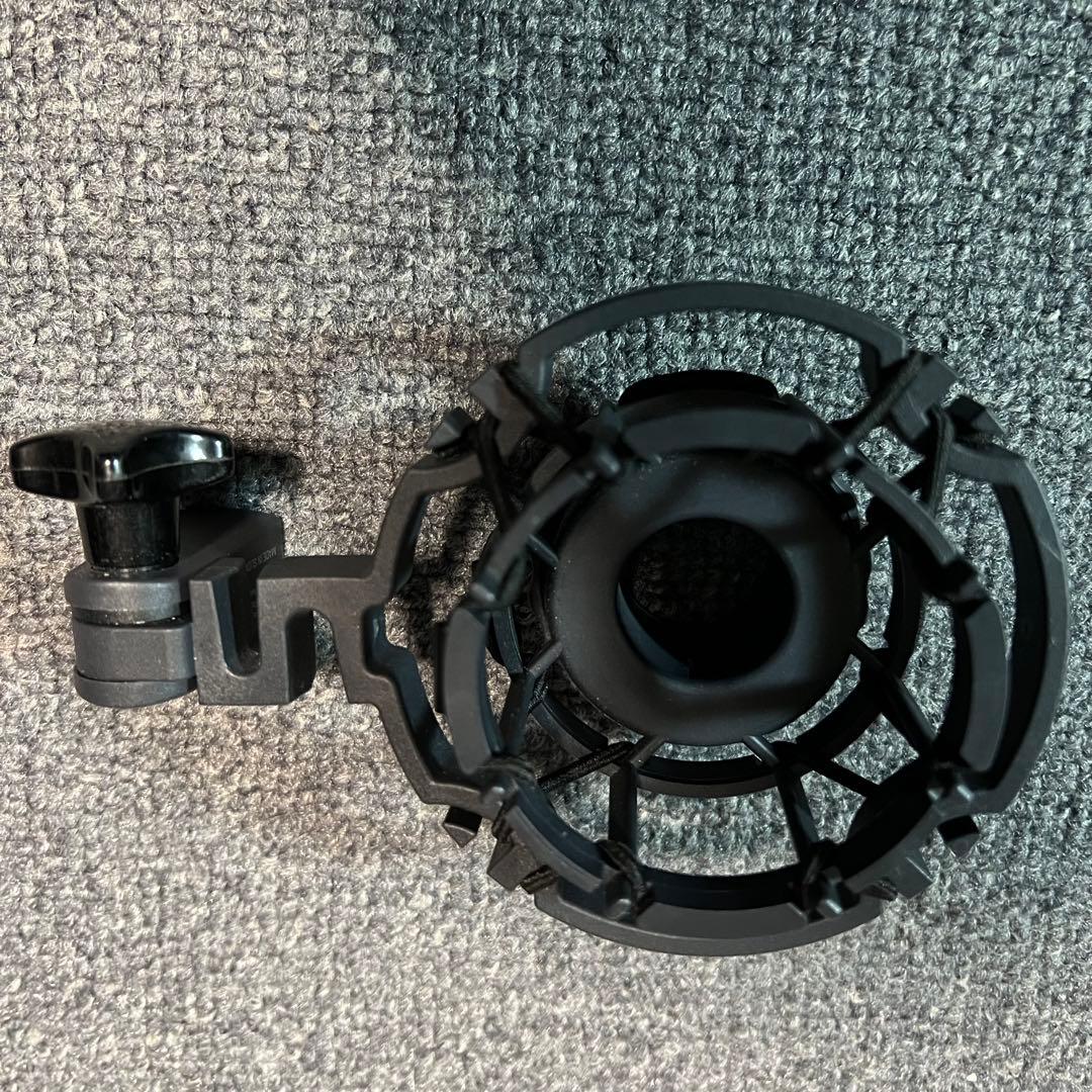 【極美品】AKG C214 コンデンサーマイク 完動品（国内正規品）