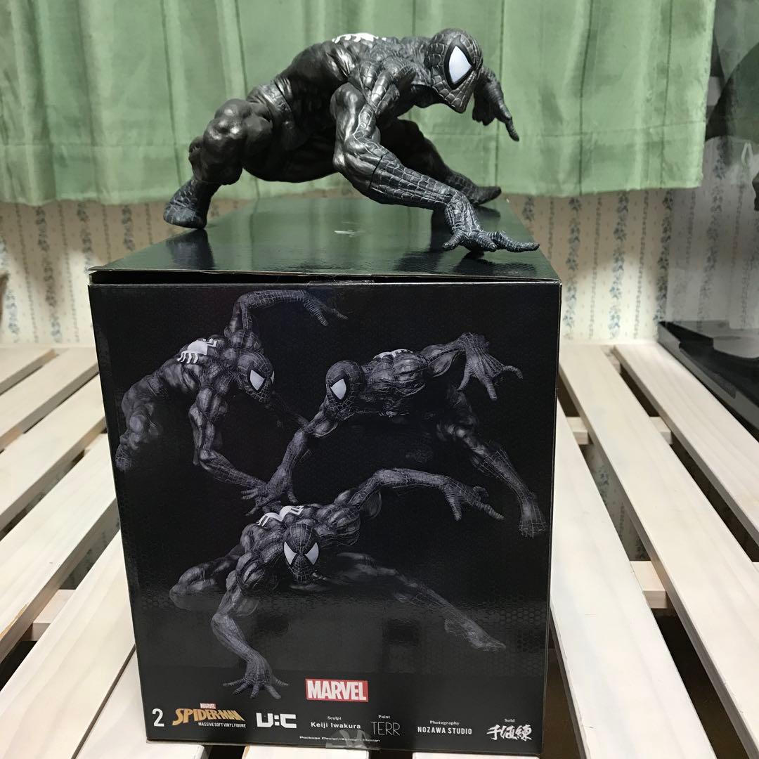 ソフビナル　スパイダーマン　白黒