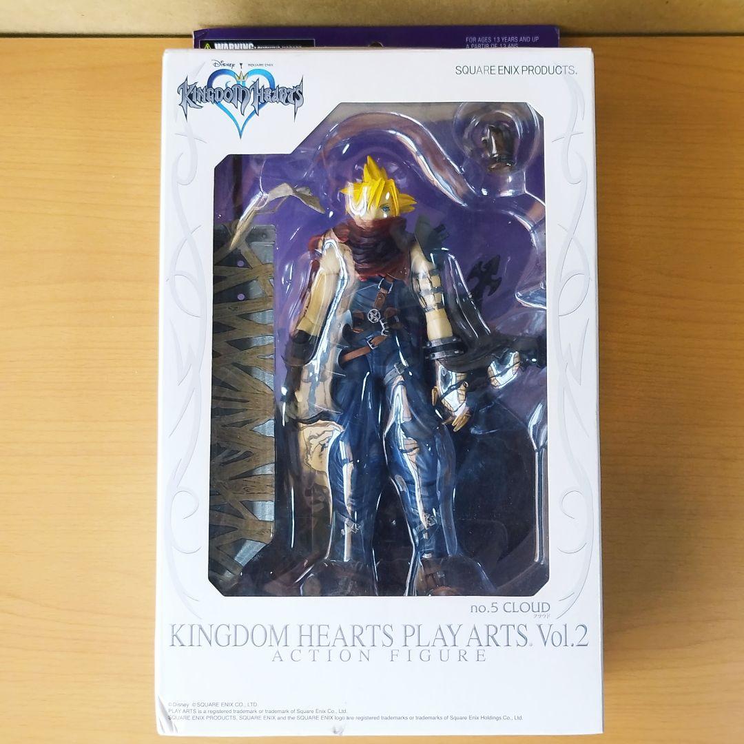 プレイアーツ クラウド キングダムハーツ ファイナルファンタジー