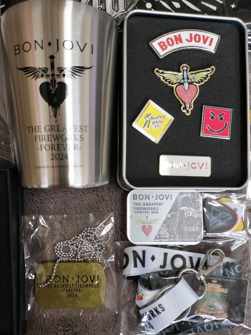 BONJOVI　Fireworks　花火　ピンズ　ボン・ジョヴィ　ボンジョビ