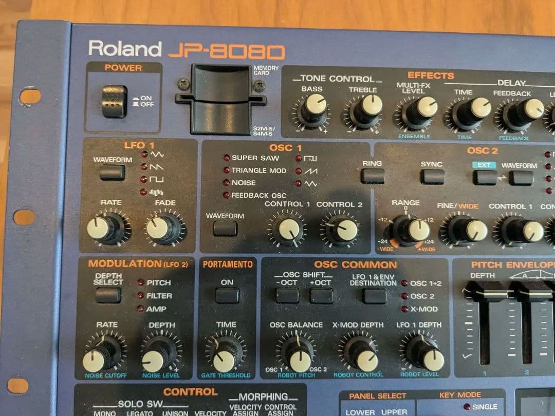 Roland JP-8080 シンセサイザー
