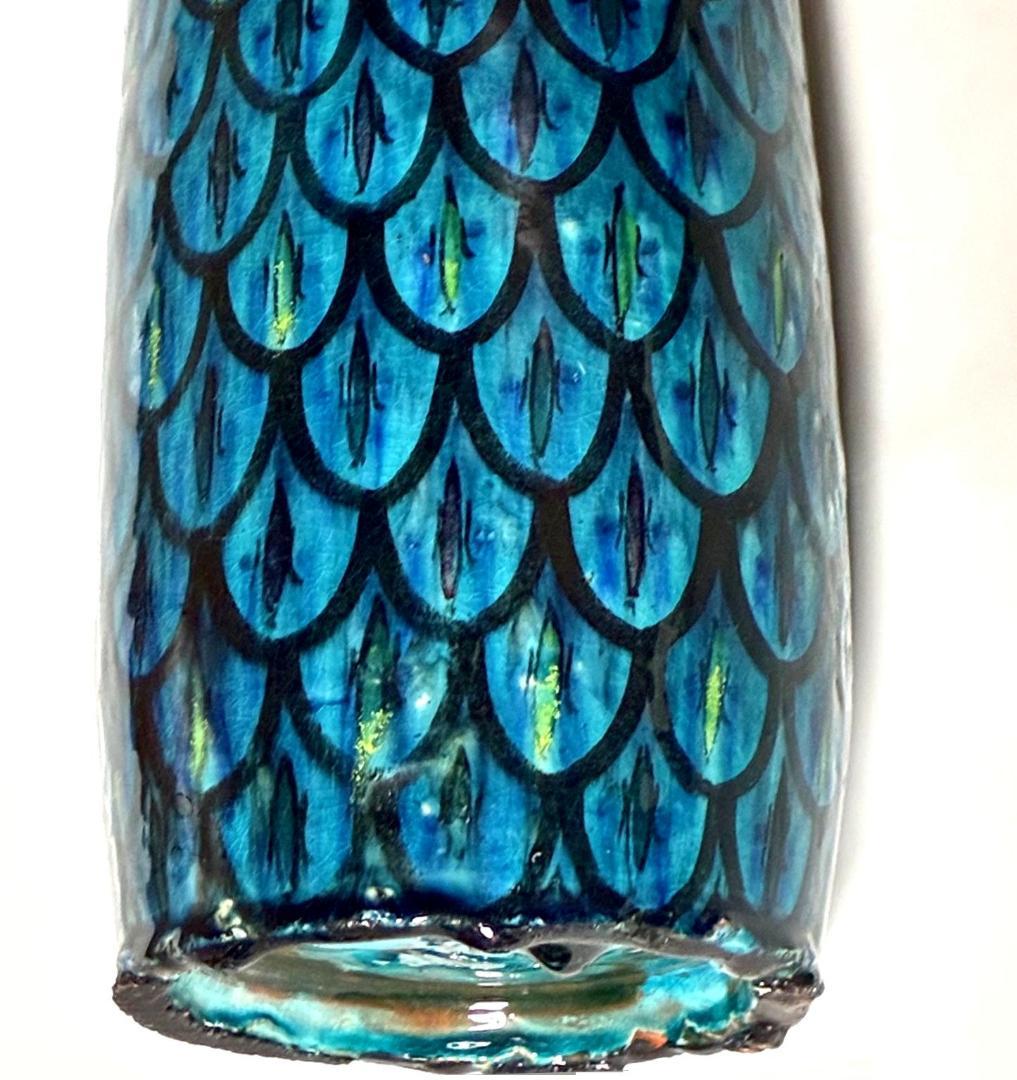 ターコイズグリーンに黒や色とりどりの細首ボトル❁幾何学的 うろこ模様（少し漏れ有