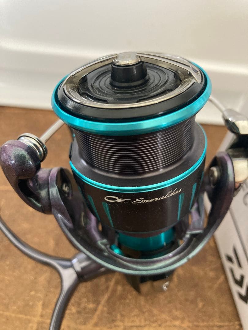 エメラルダス　RX FC LT2500S-H-DH 中古　ダイワ　エギング