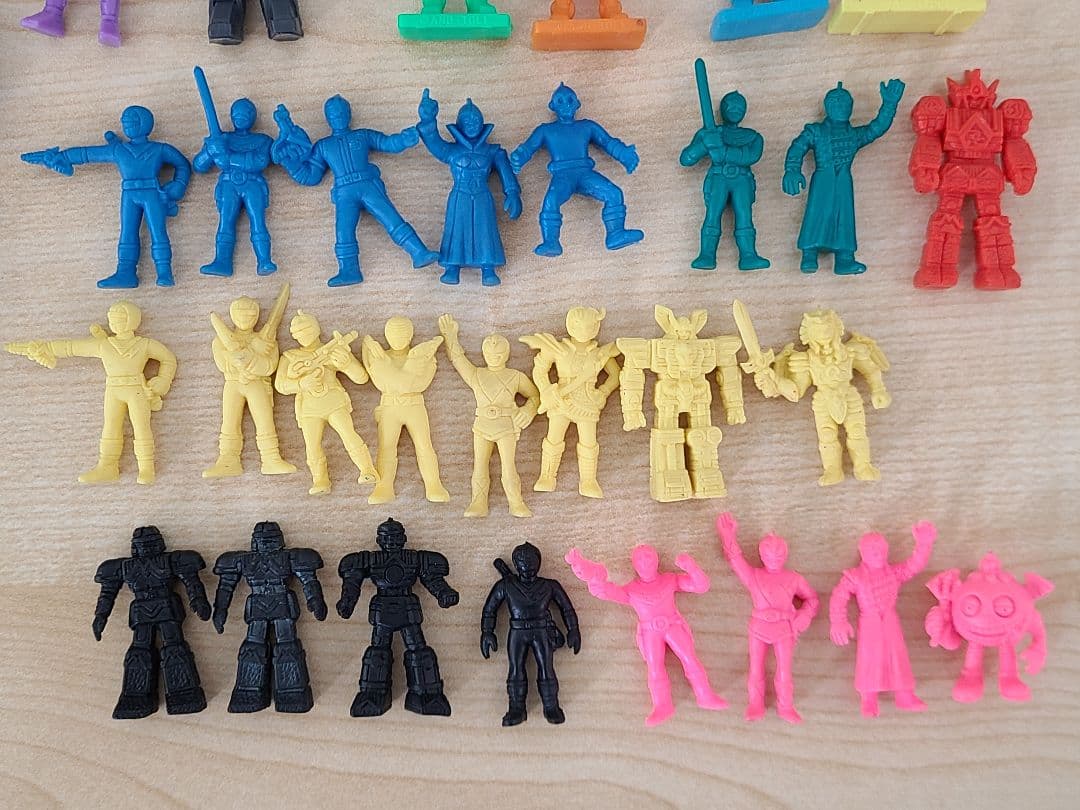 【中古】戦隊ヒーローフィギュア 47体セット 消しゴム ソフビ