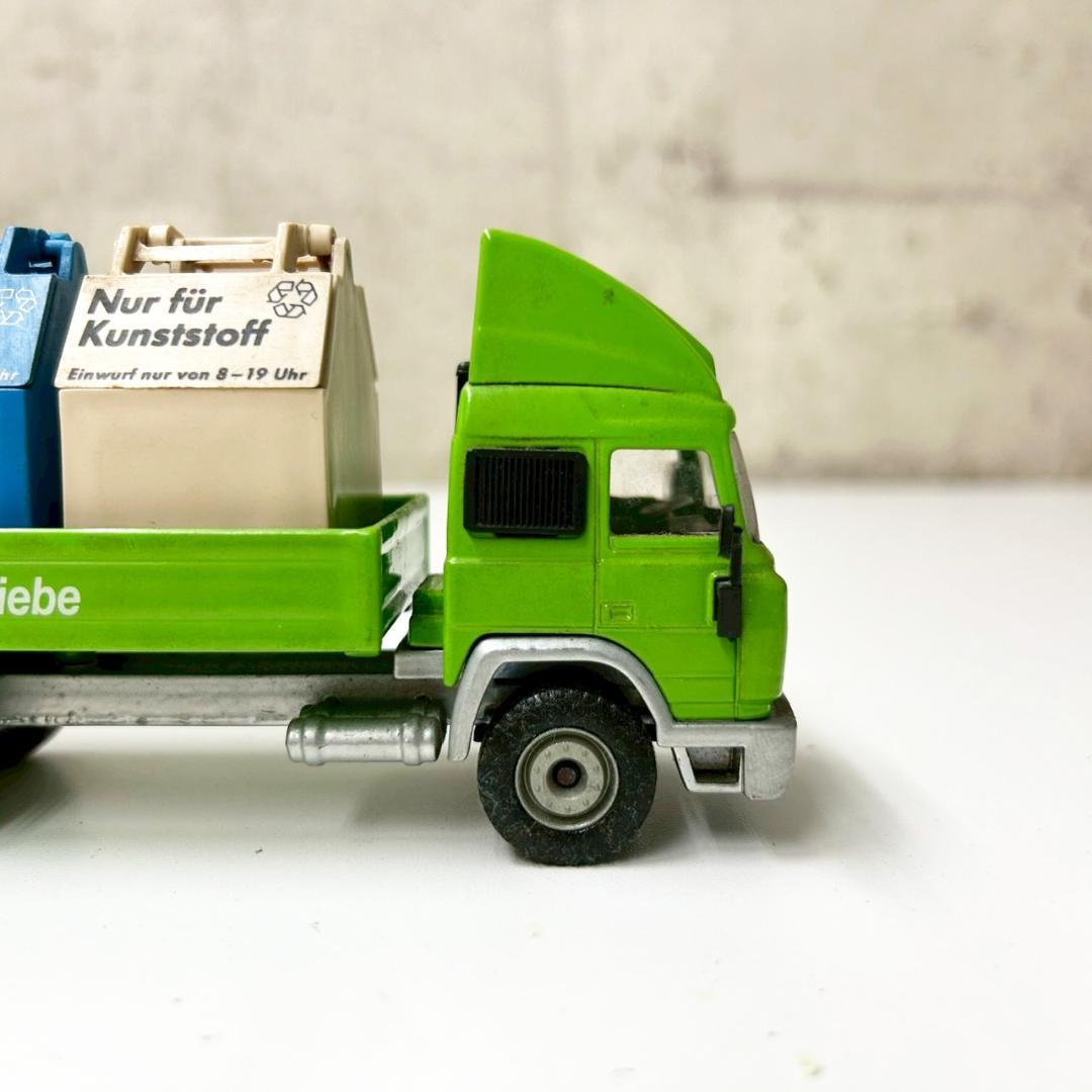 Siku（ジク）3813 イヴェコ ターボスター リサイクリングトレーラー