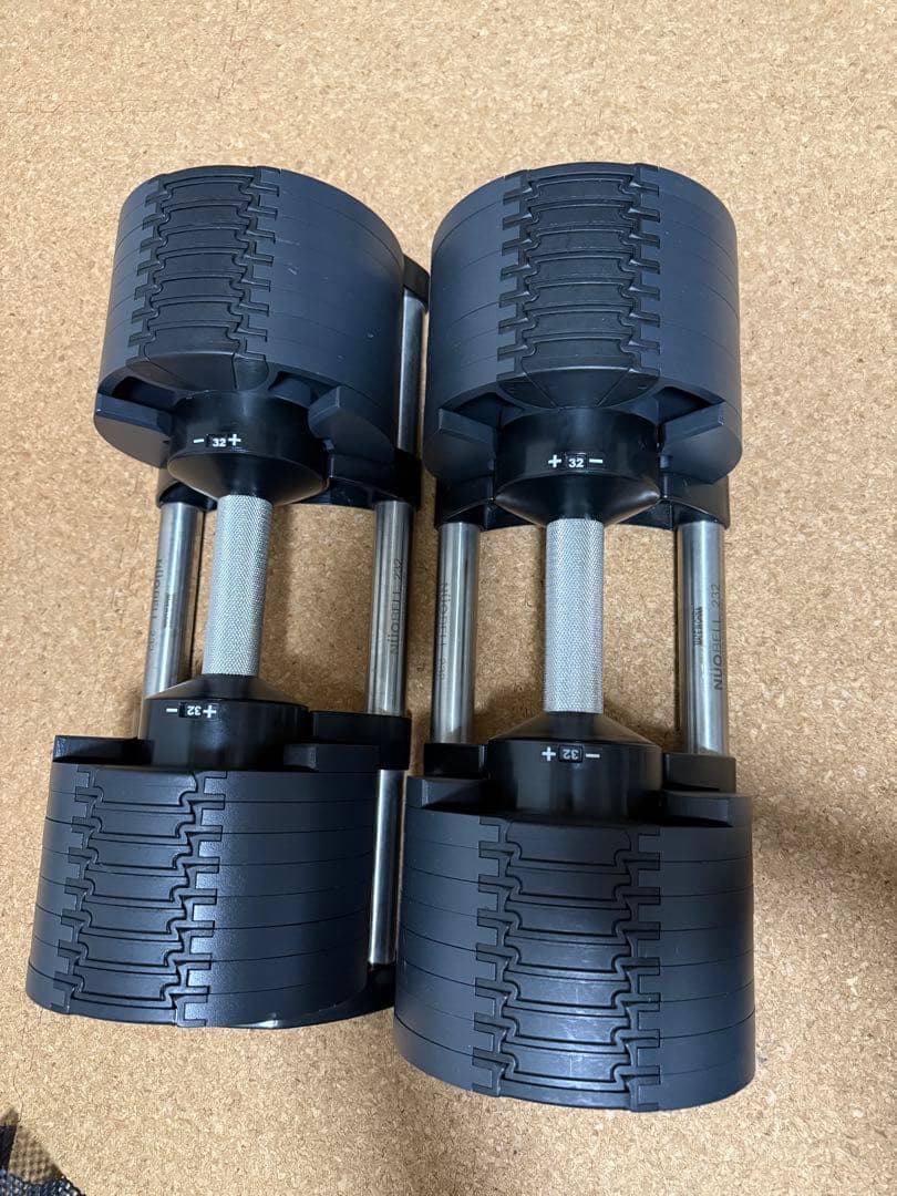 IPPON様可変式ダンベル　フレックスベル　2kg刻み32kg 16段階