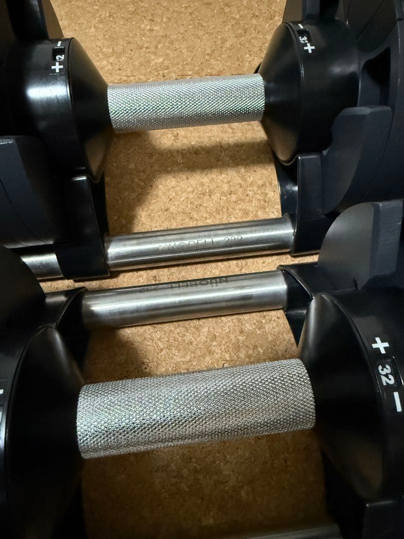 IPPON様可変式ダンベル　フレックスベル　2kg刻み32kg 16段階