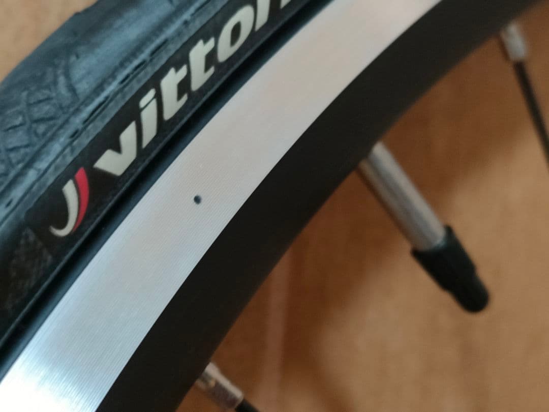 SHIMANO wh-rs100ホイール新車外し前後セット　クイック、タイヤ付属