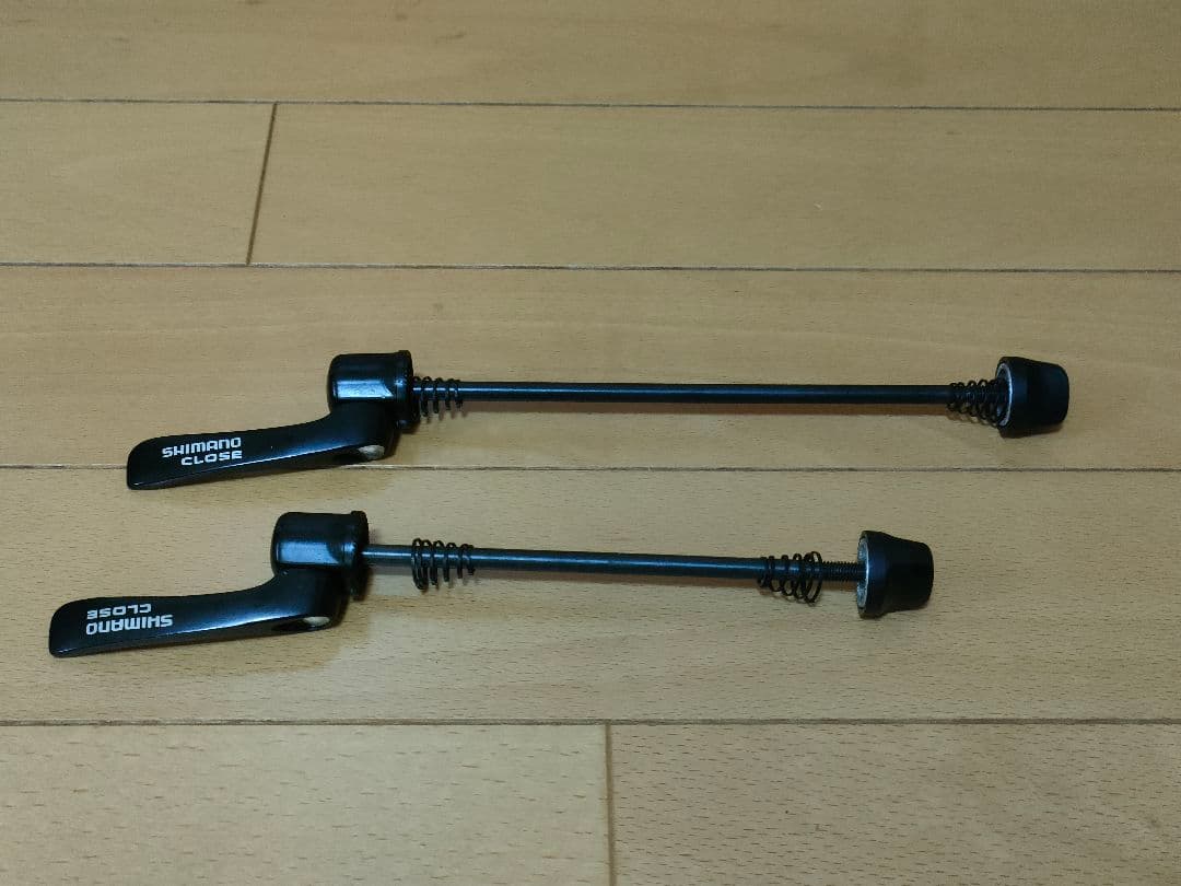 SHIMANO wh-rs100ホイール新車外し前後セット　クイック、タイヤ付属