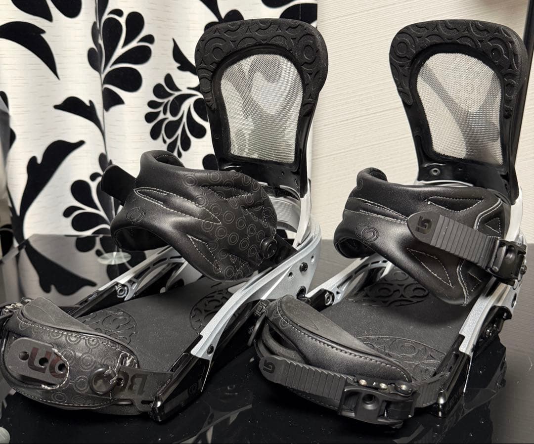 【美品】バートン CO2 BURTON Re:Flex ビンディングMサイズ