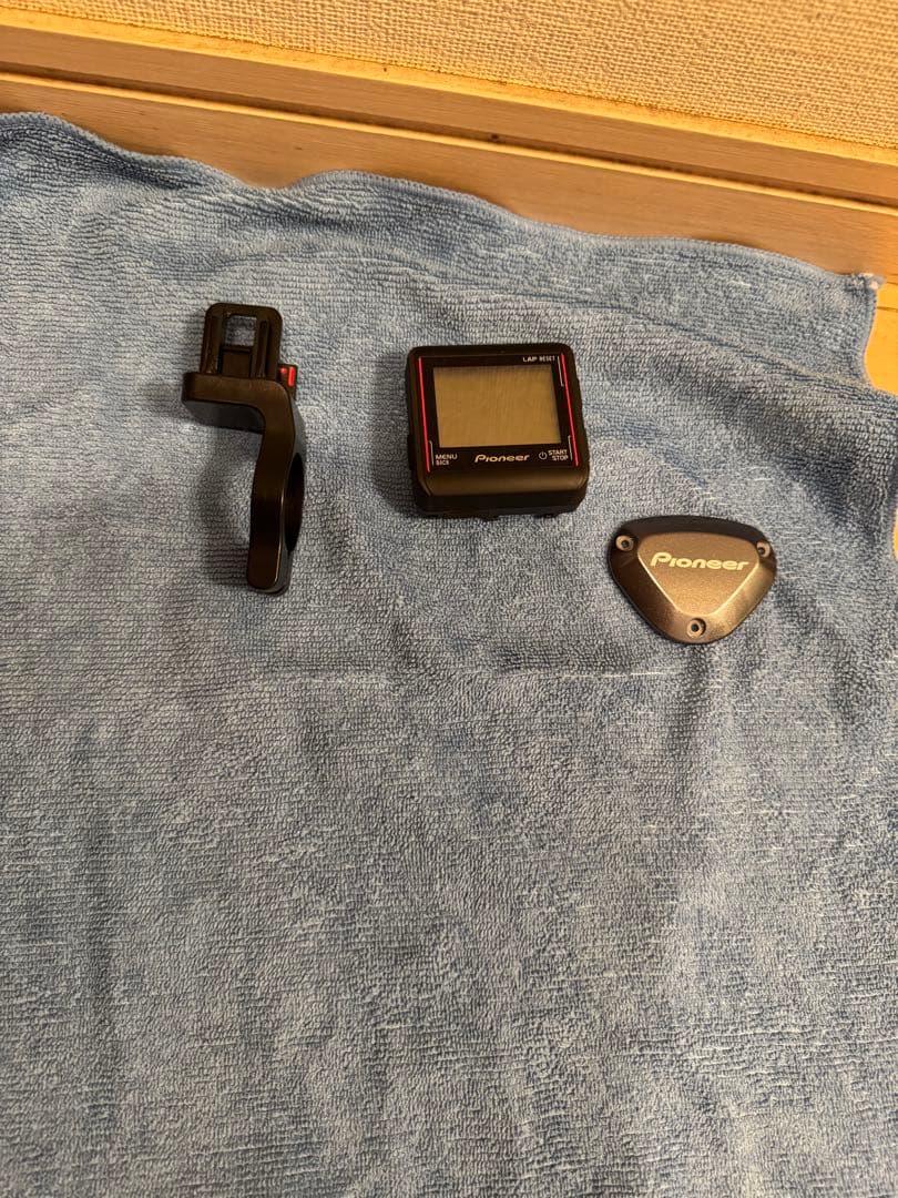 Pioneer パワーメーター両足計測 R8000