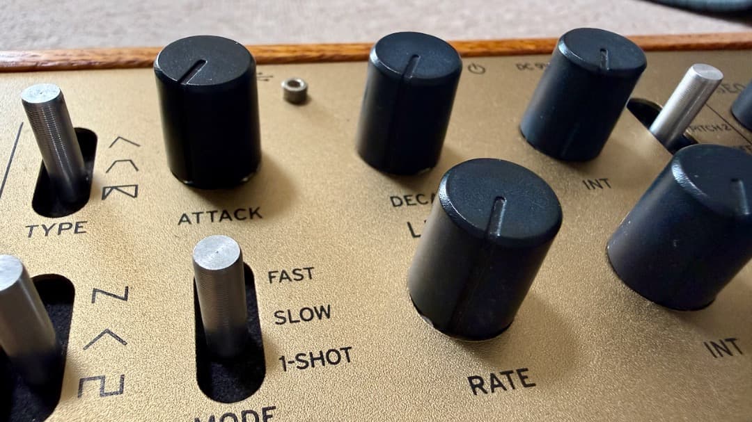 KORG monologue　メンテ済み　かっこいい廃番色