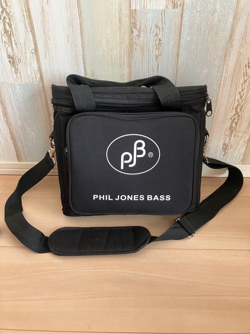 PHIL JONES BASS D-400 ベース用アンプ
