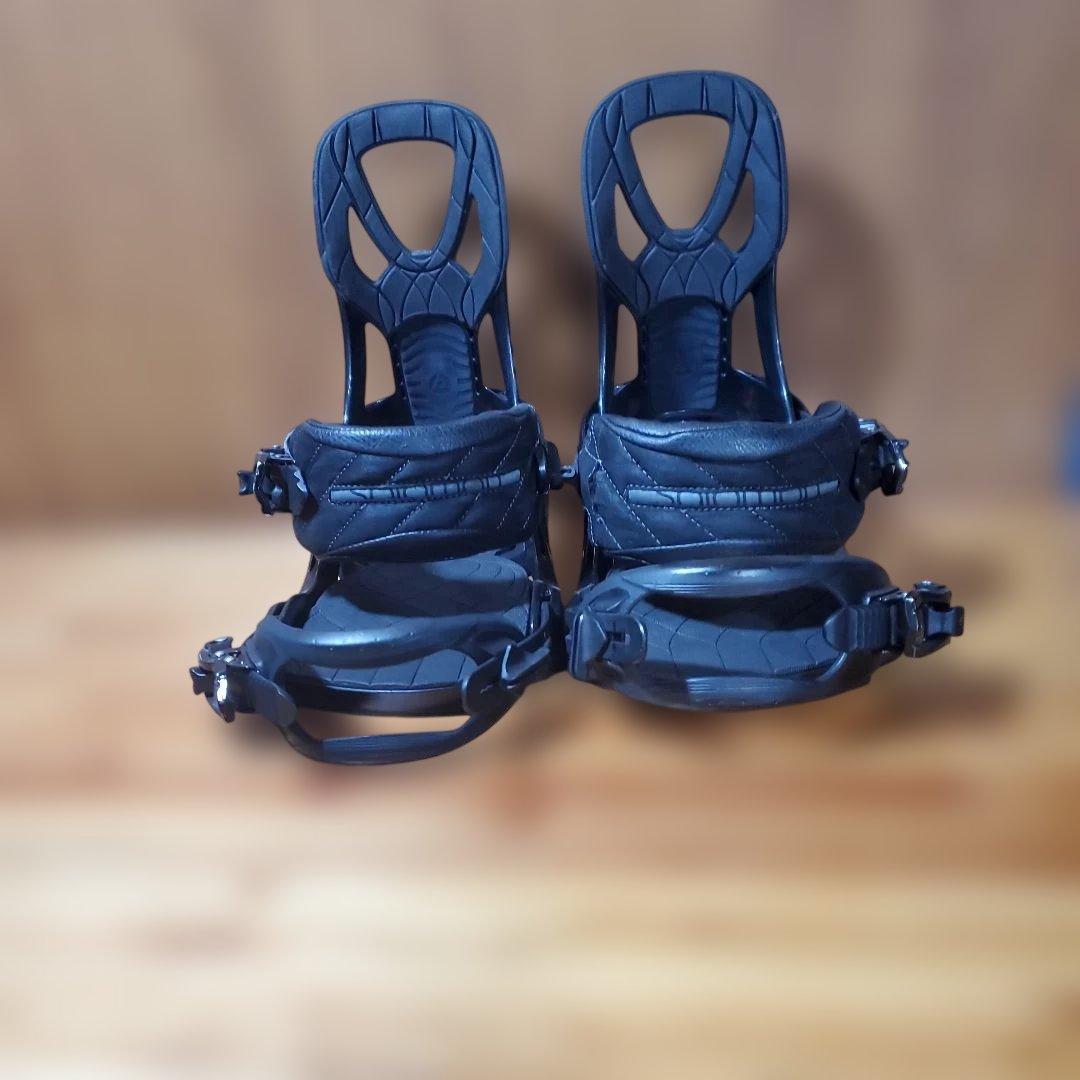 SALOMON スノーボードビンディング S/Mサイズ！ BD2602