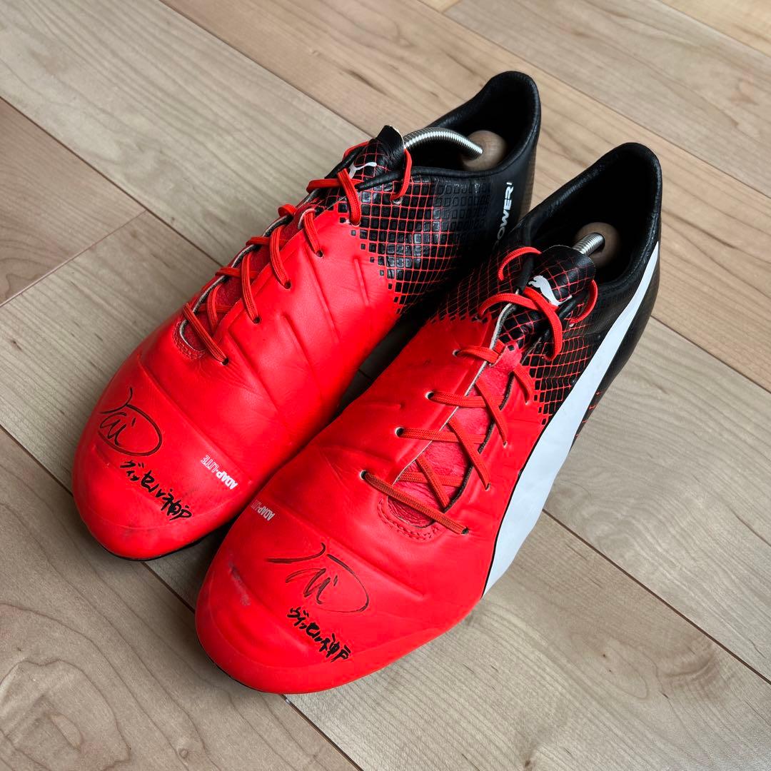 前川黛也選手　サイン入りシューズ　実使用品