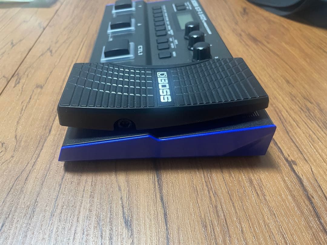 【使用品】BOSS GT-1 ギターエフェクター【送料込み】