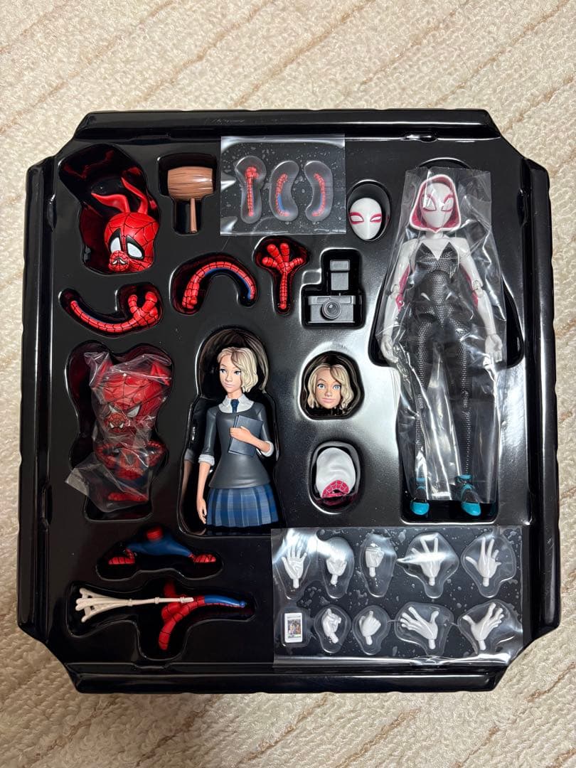 千値練 スパイダーグウェン