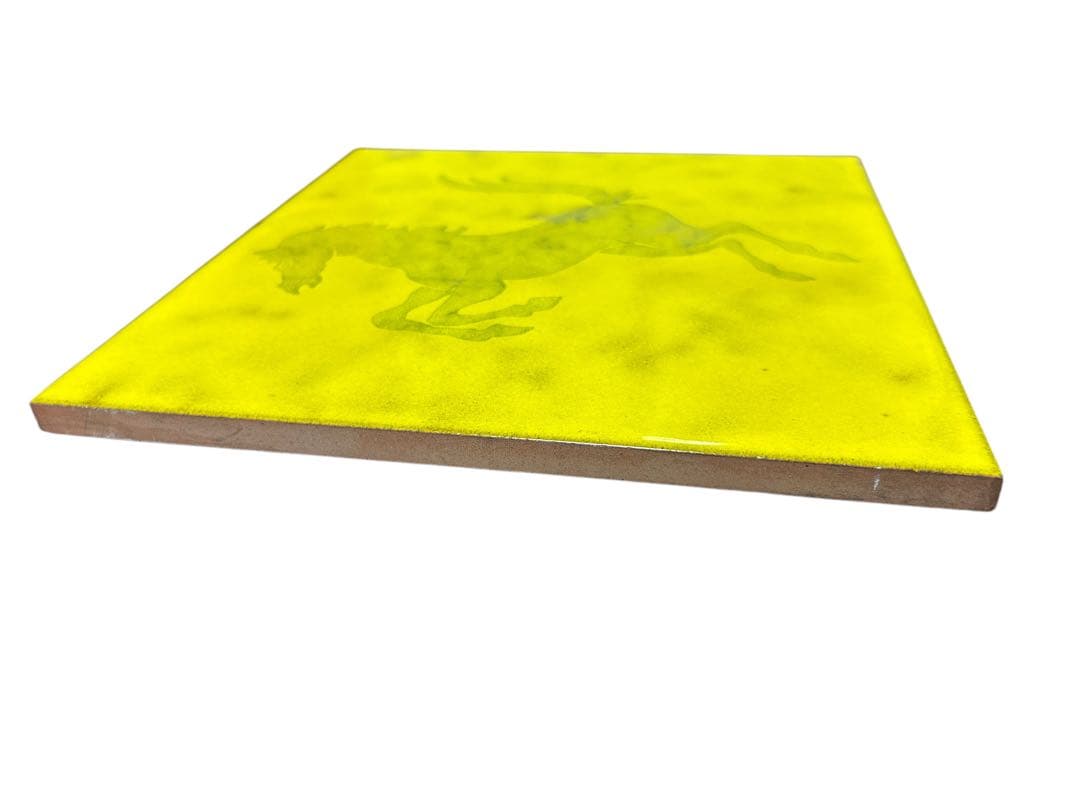 フェラーリ Enzo Ferrari 居室壁面用タイル