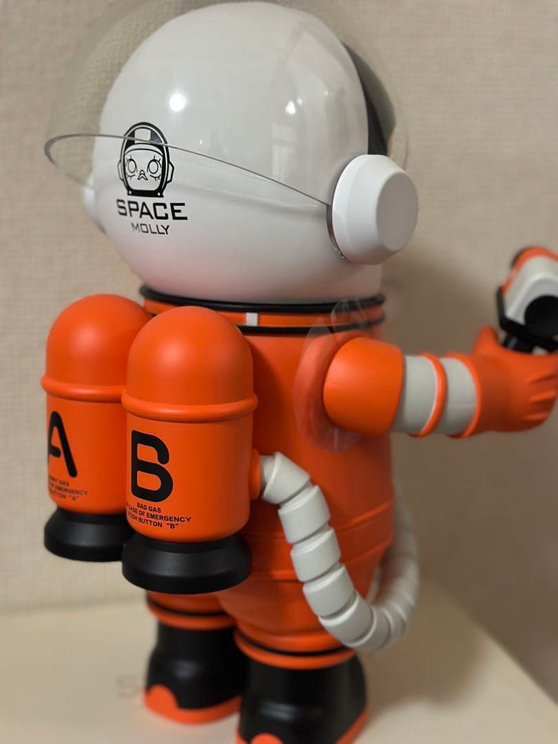 ポップマート MEGA SPACE MOLLY 400% SPACE S