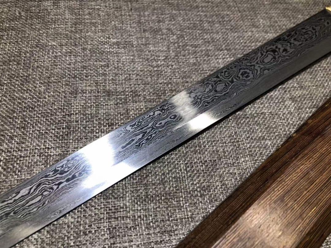 武具　刀装具　日本刀　模造刀   居合刀    肋差   短刀 花梨木六稜唐横刀