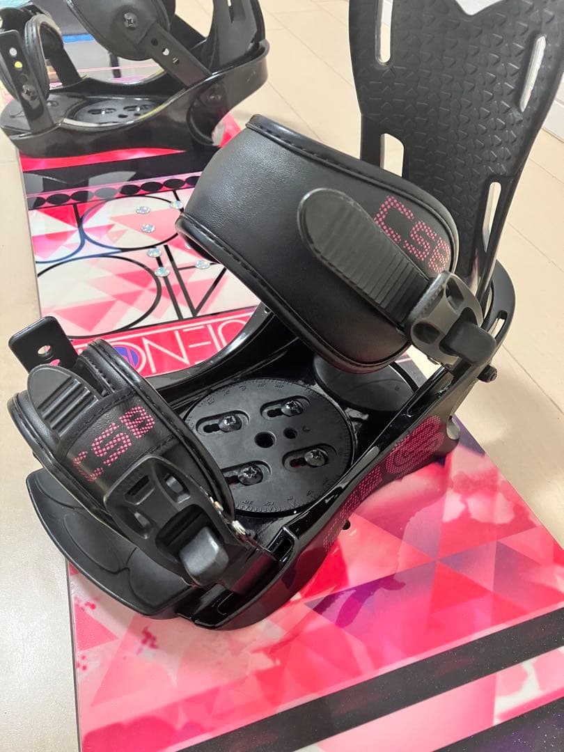 SALOMON サロモン143cm スノーボードとビンディングセット大阪手渡可！