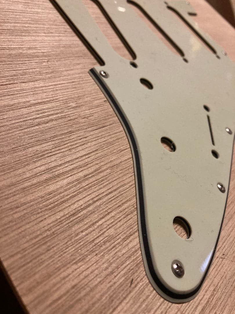 セルロイド製 ストラトピックガード '64 crazyparts グリーンガード