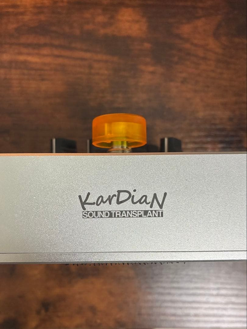 titania v2 高ゲインディストーションペダル