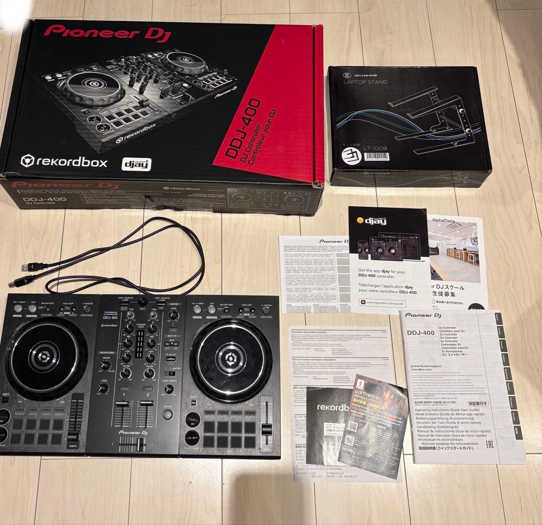 Pioneer DJ DDJ-400 コントローラーとスタンド